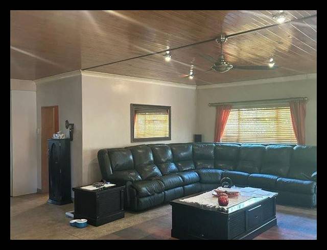 4 BEDROOM HOUSE FOR SALE IN MORGANRIDGE